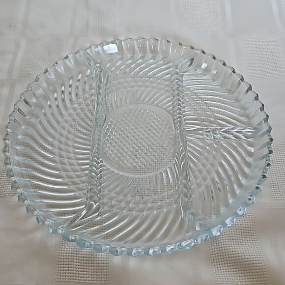Clear Glass Divided Snack Serving Tray 10"-10" - Picture 10 of 16